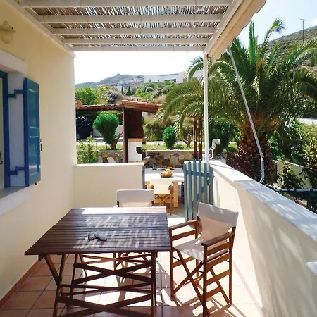 Four-bedroom Holiday In بيت للعطل