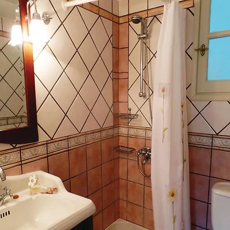 Four-bedroom Holiday In * انو سيروس