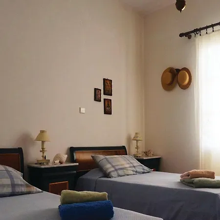 Four-bedroom Holiday In بيت للعطل *
