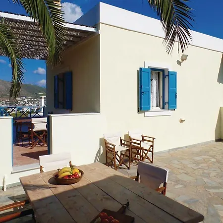 Four-bedroom Holiday In بيت للعطل